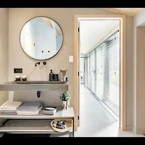 https://bulsomhuys.hotelsantwerp.net