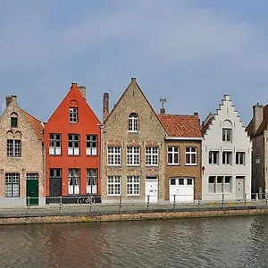 With Carparking, Bicycles And Small Breakfast Brujas